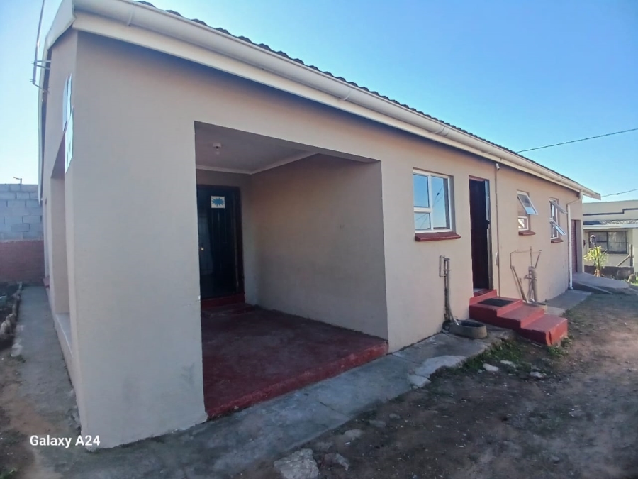 3 Bedroom Property for Sale in Scenery Park Eastern Cape